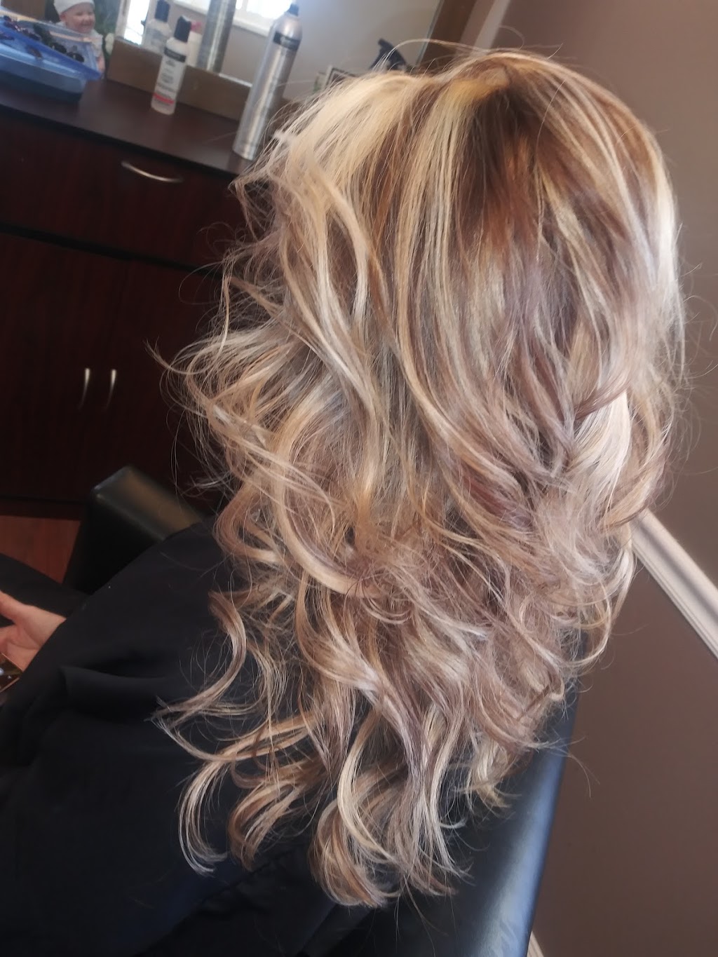 Rapunzel’s Salon Independence | 5284 Madison Pike, Independence, KY 41051, USA | Phone: (859) 960-6599