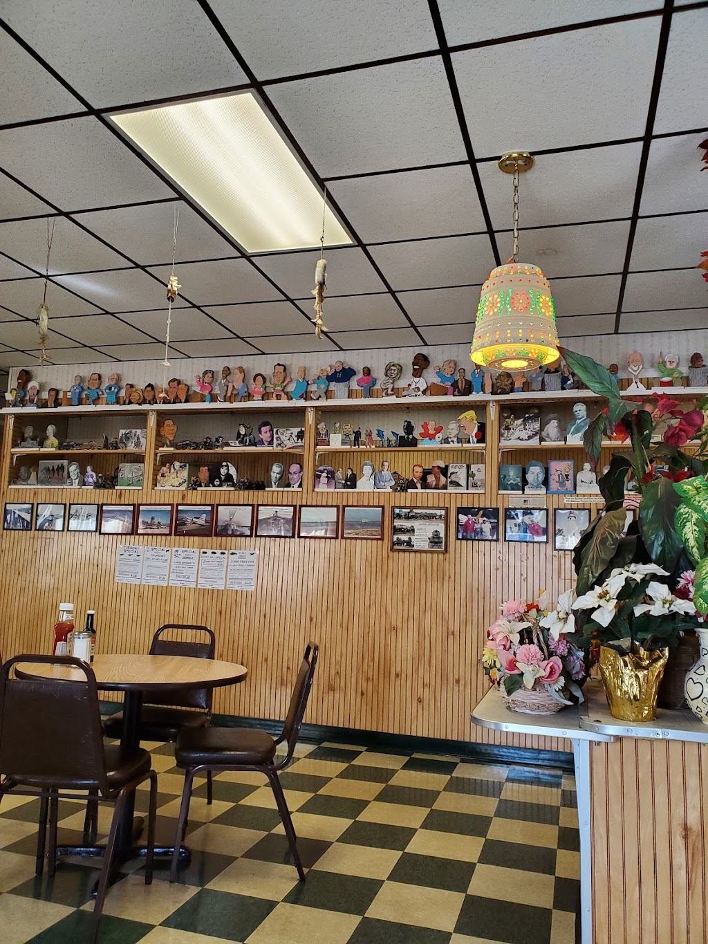 Roadside Restaurant | 4995 PA-51, Belle Vernon, PA 15012, USA | Phone: (412) 512-5835