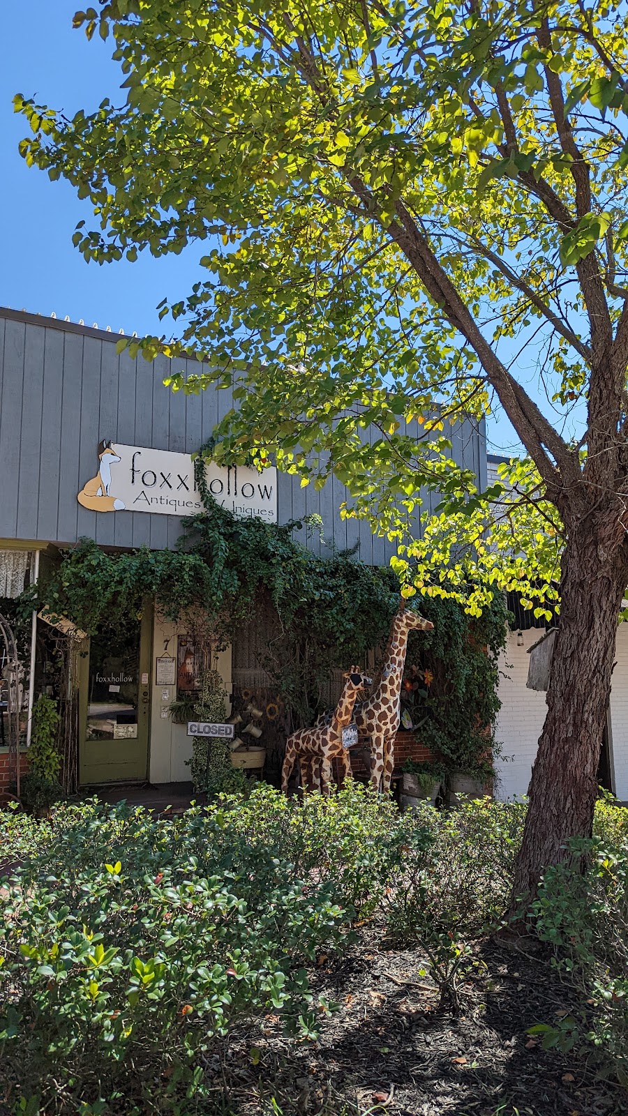 Foxxhollow Antiques | 7 Main St, Senoia, GA 30276, USA | Phone: (770) 599-0606