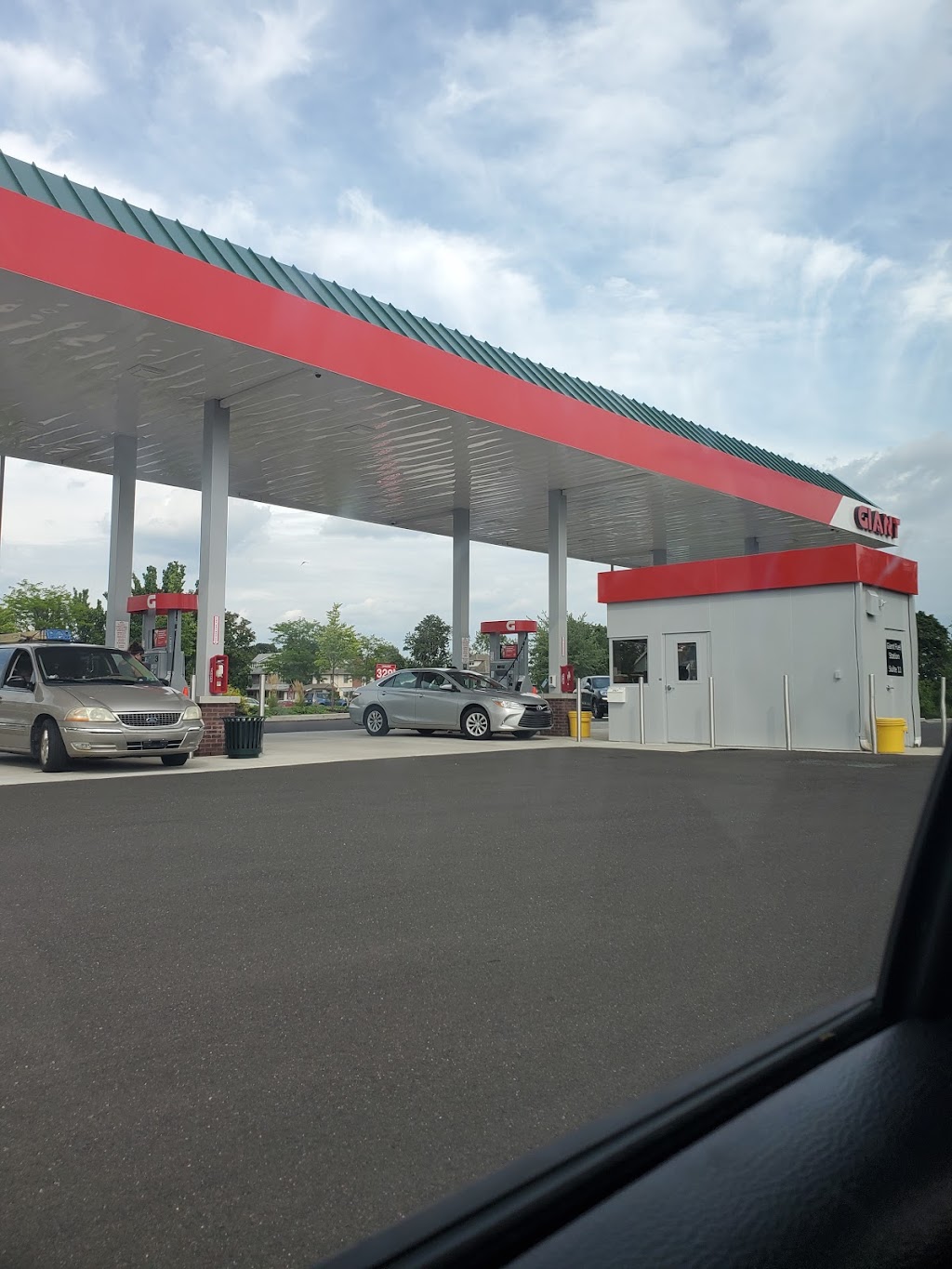 Giant Fuel 6089 314 Horsham Rd, Horsham, PA 19044