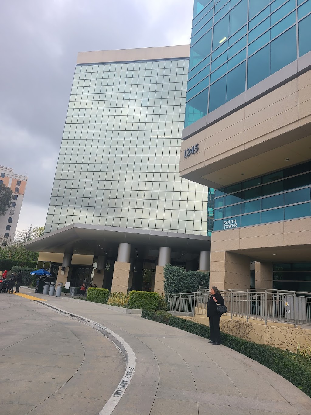 LA Healthcare FCU | Lobby, 1245 Wilshire Blvd, Los Angeles, CA 90017, USA | Phone: (213) 748-4788