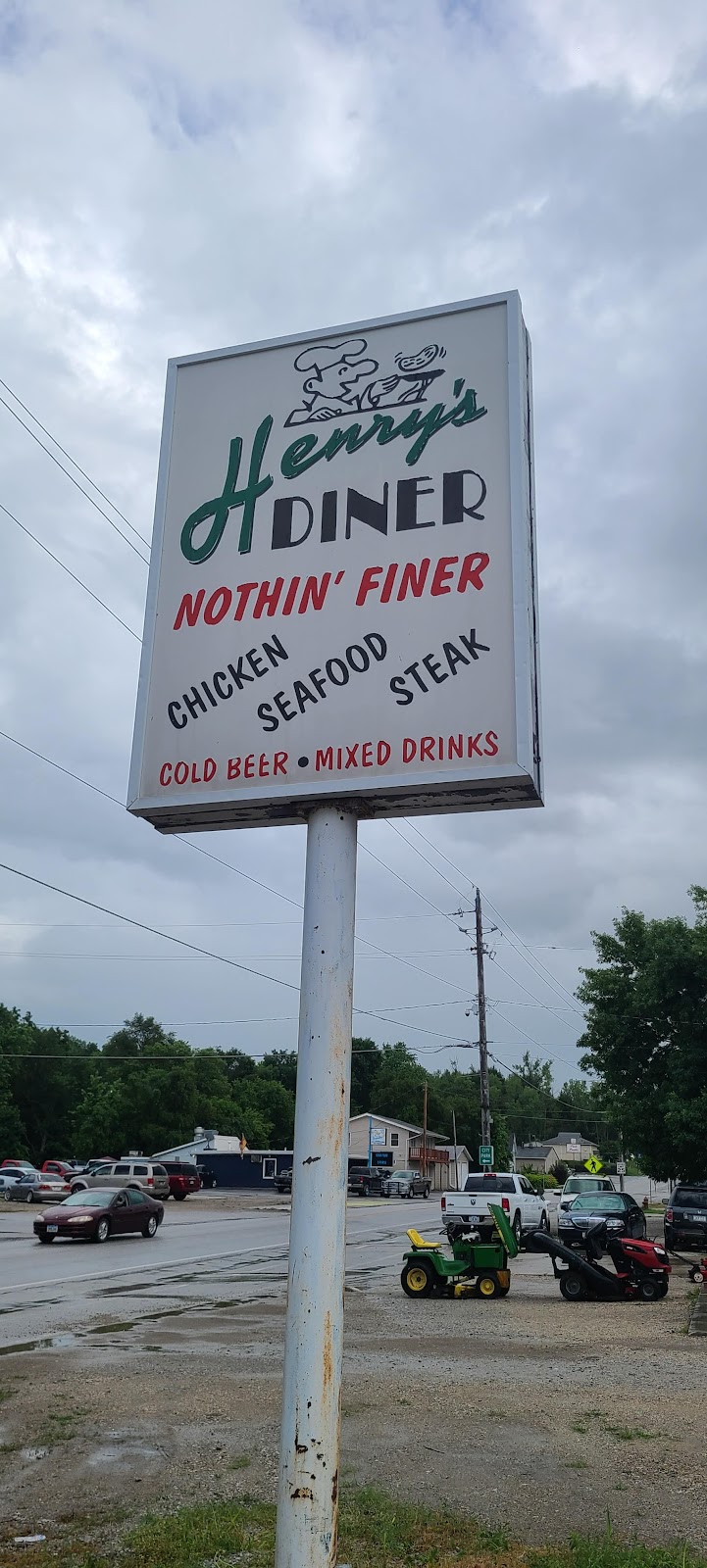 Henrys Diner | 836 Old Lincoln Hwy, Crescent, IA 51526, USA | Phone: (712) 545-3600