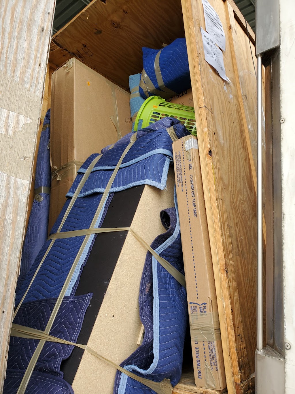 I-Go Van & Storage Co | 9820 S 142nd St, Omaha, NE 68138, USA | Phone: (402) 891-1222