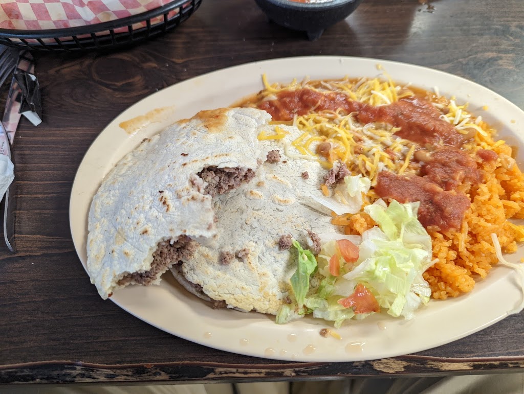 La Casita Mexican Food | 212 E Central Ave, El Dorado, KS 67042, USA | Phone: (316) 321-1084