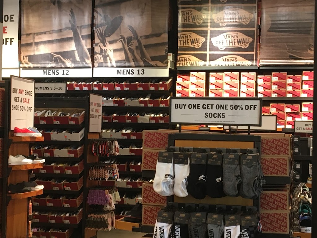 Vans | 1155 Buck Creek Rd Suite 212, Simpsonville, KY 40067, USA | Phone: (502) 722-5681