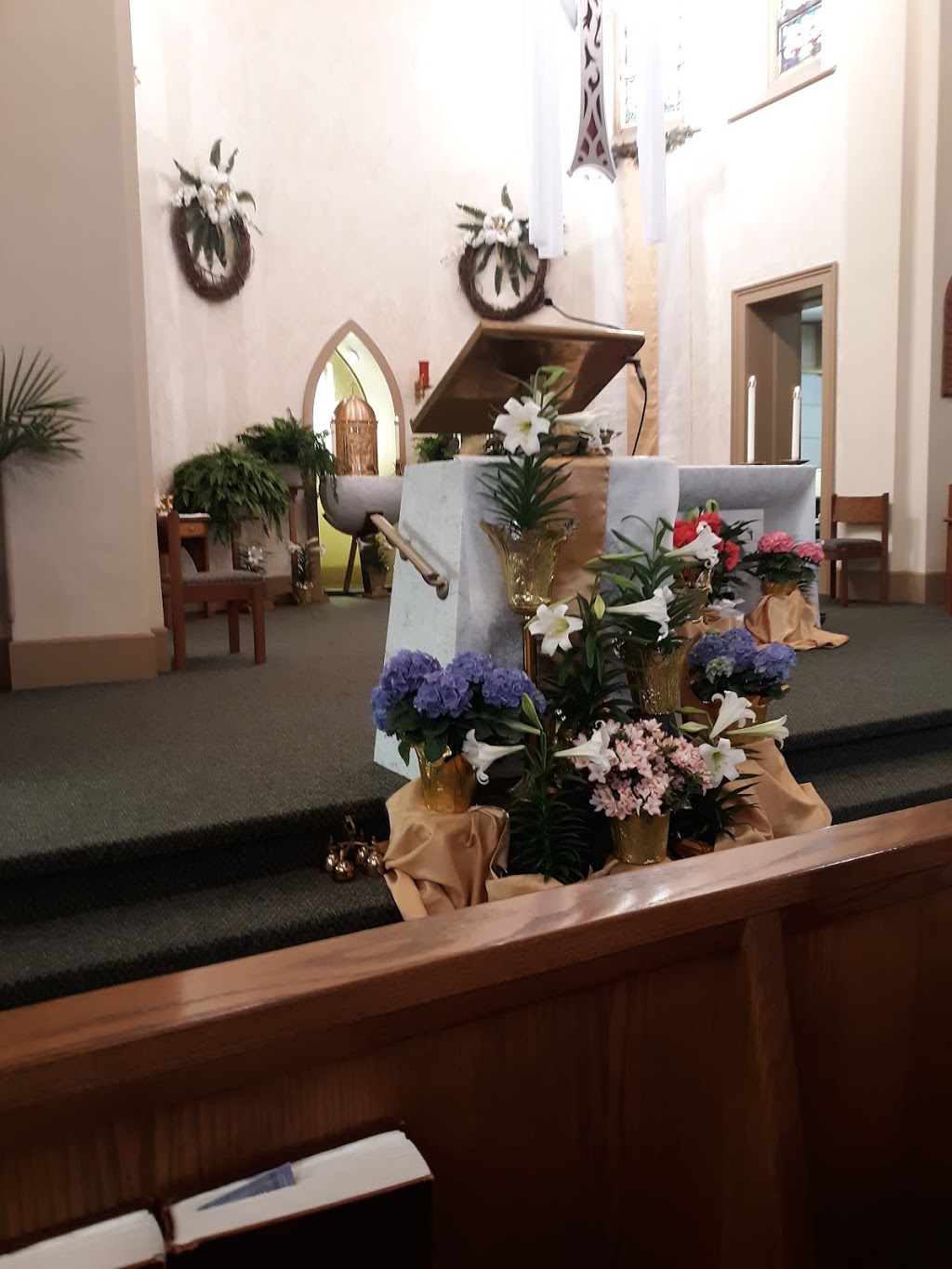 Saint Michael Catholic Church | 317 E Madison St, Gibsonburg, OH 43431, USA | Phone: (419) 637-2255