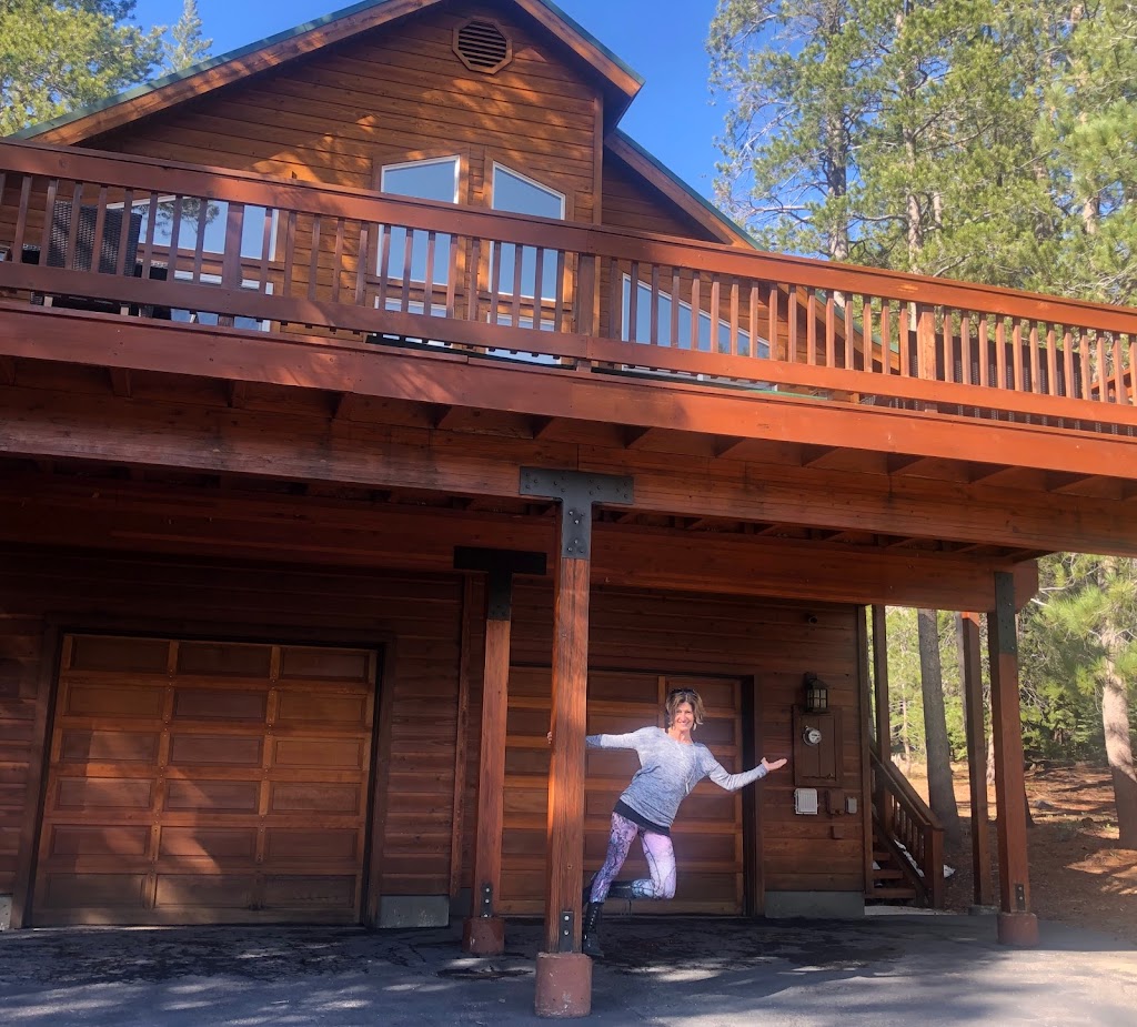 Kari Chalstrom REALTOR with Compass/High Mountain Living | 10146 E Alder Creek Rd, Truckee, CA 96161, USA | Phone: (415) 717-8486