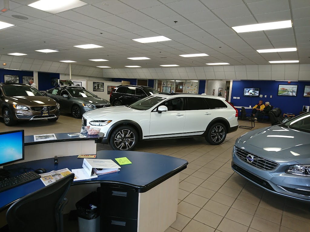 Volvo Cars Lisle | 4325 Lincoln Ave, Lisle, IL 60532, USA | Phone: (630) 206-5100