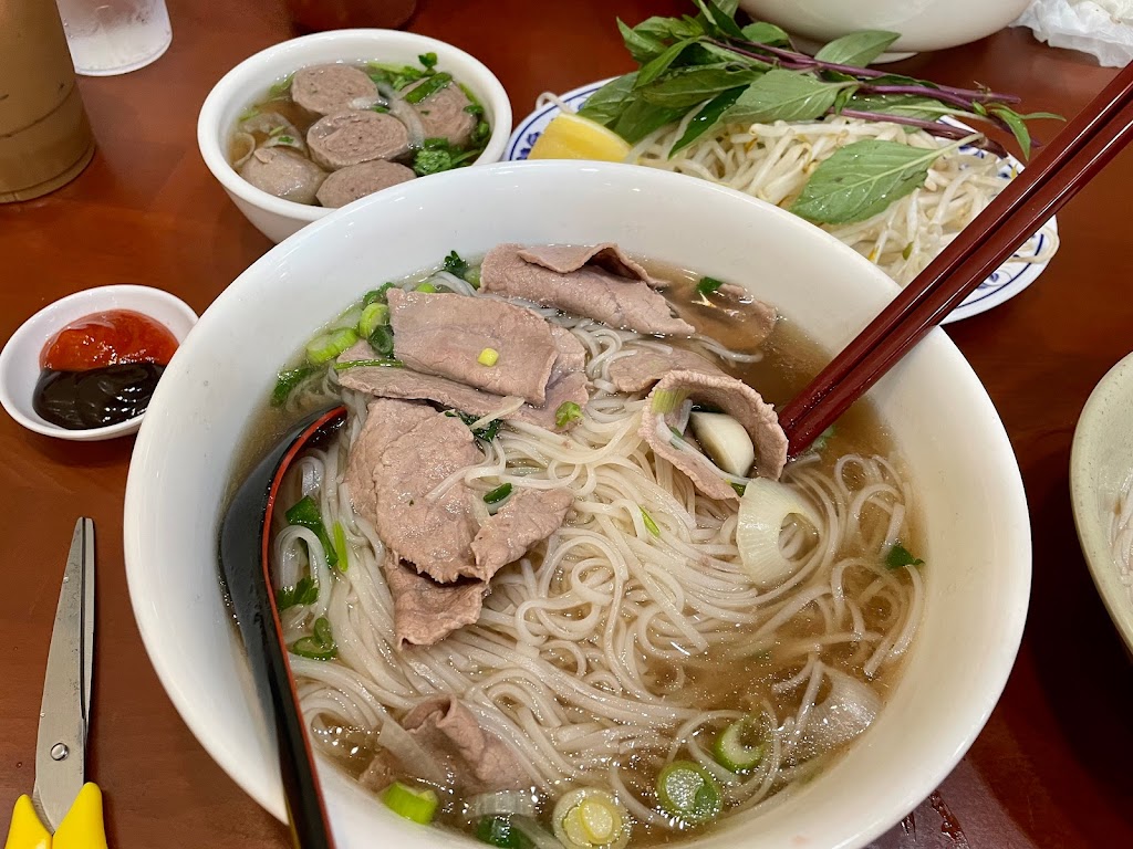 Pho New Saigon | 1088 Foster City Blvd, Foster City, CA 94404, USA | Phone: (650) 212-1788