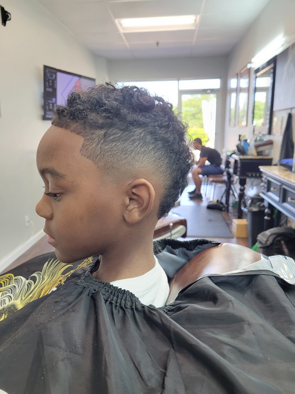 The Lions Den Barbershop | 785 W Hidden Creek Pkwy, Burleson, TX 76028 | Phone: (817) 386-4332