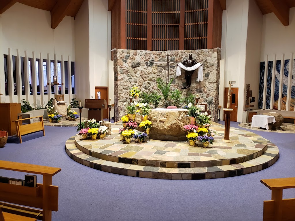 St Owen Catholic Church | 6869 Franklin Rd, Bloomfield Hills, MI 48301, USA | Phone: (248) 626-0840