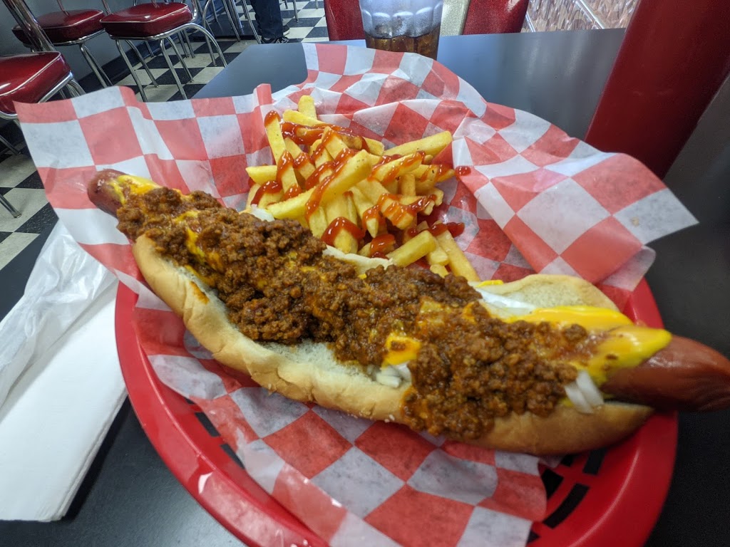 Papou Georges Hot Dogs | 303 Oyster Point Rd, Newport News, VA 23602, USA | Phone: (757) 269-0501