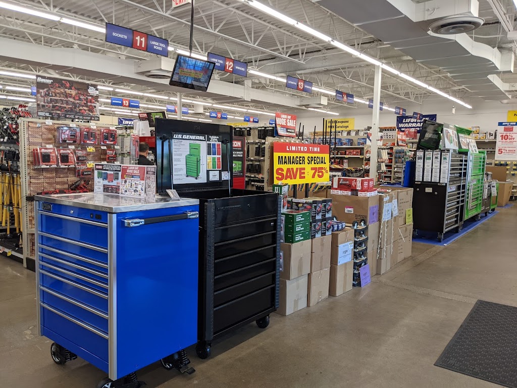 Harbor Freight Tools | 2950 White Bear Ave SUITE 10, Maplewood, MN 55109, USA | Phone: (651) 777-0713