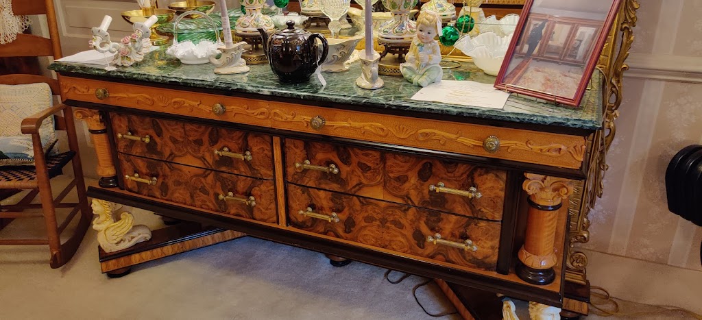 Moores Antiques & More | 10154 Martinsville Hwy, Danville, VA 24541 | Phone: (434) 685-9022