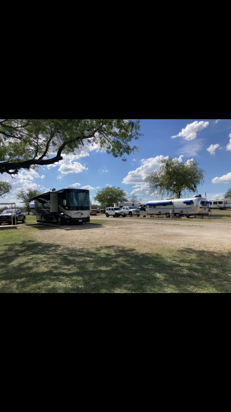 Republic RV Park | 3117 US-281, George West, TX 78022, USA | Phone: (361) 449-1498