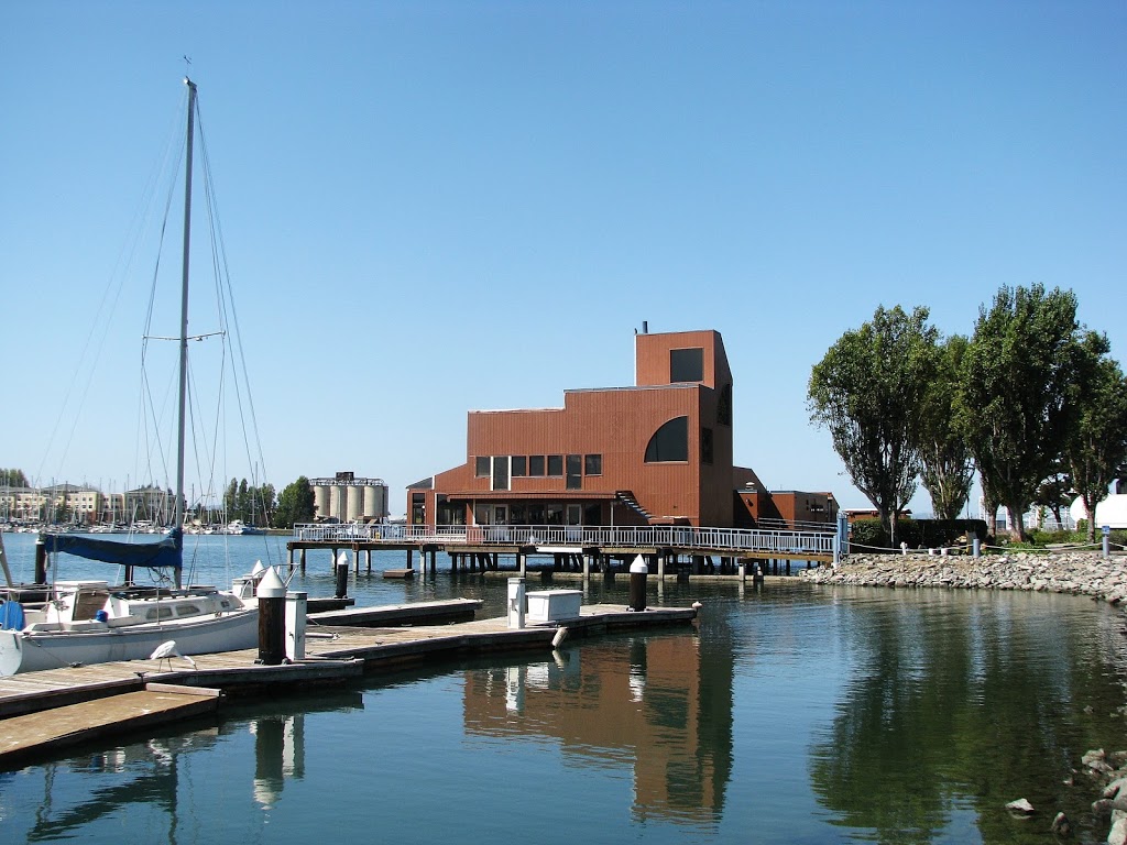 Eves Waterfront | 15 Embarcadero West, Oakland, CA 94607, USA | Phone: (510) 817-4477