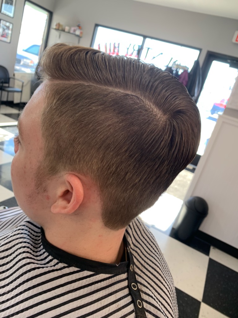 Country Hill Barber & Style | 6744 Mexico Rd, St Peters, MO 63376 | Phone: (636) 278-1616