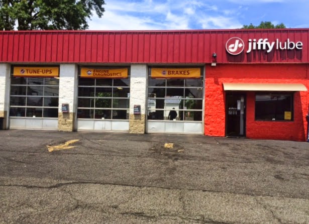 Jiffy Lube Oil Change and Multicare | 2240 Springfield Ave, Vauxhall, NJ 07088, USA | Phone: (908) 686-6060