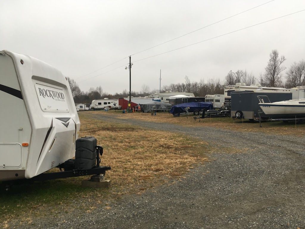 Amys Boat, Car & RV Storage / Parking | 150 Plum Tree Rd, Bumpass, VA 23024, USA | Phone: (703) 967-9500