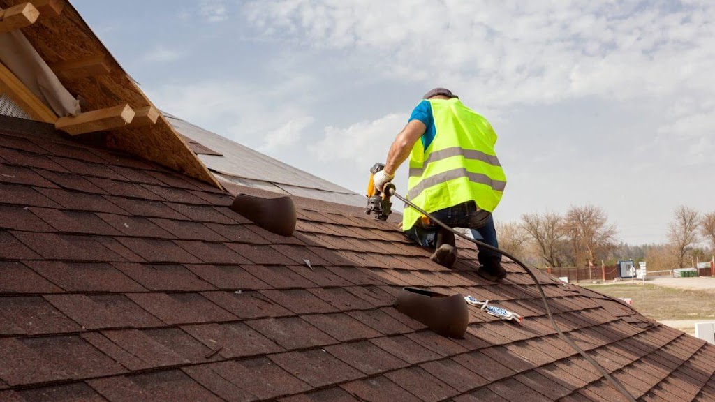 Saginaws Best Roofing & Repairs LLC | 734 S Saginaw Blvd, Saginaw, TX 76179, USA | Phone: (817) 383-1552