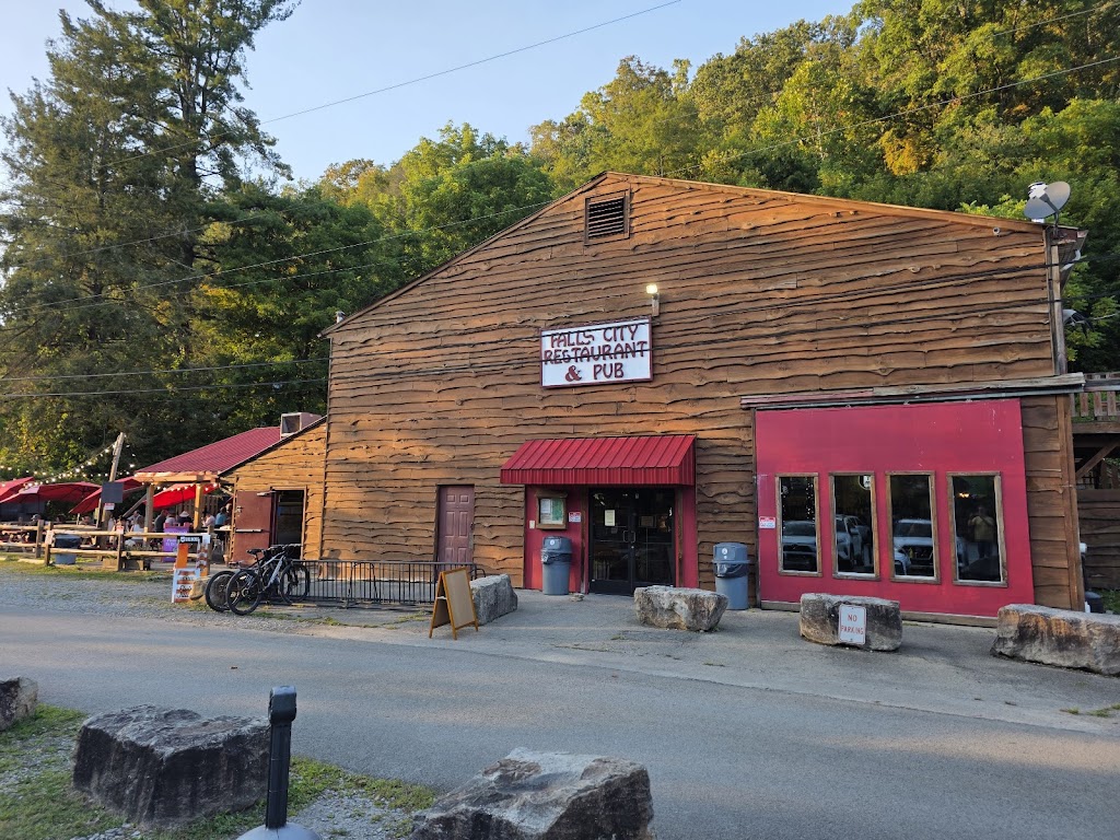 Falls City Pub & Restaurant | 112 Garrett St, Ohiopyle, PA 15470, USA | Phone: (724) 329-3000