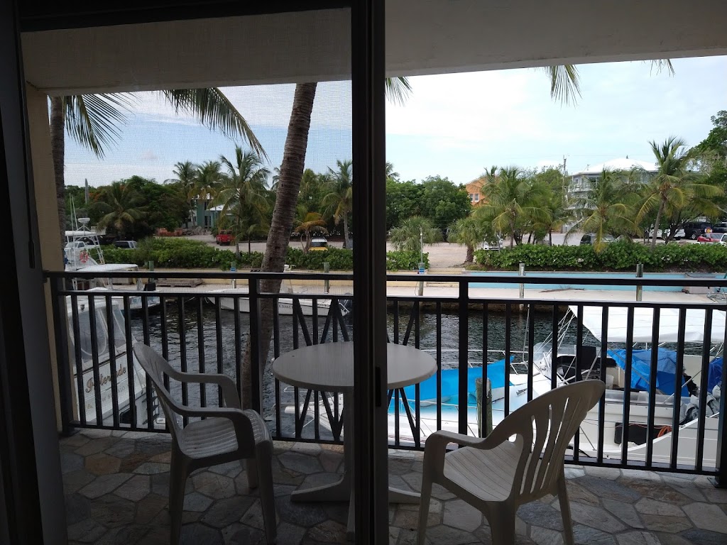 Waterside Suites and Marina | 201 Ocean Dr, Key Largo, FL 33037, USA | Phone: (305) 451-5081