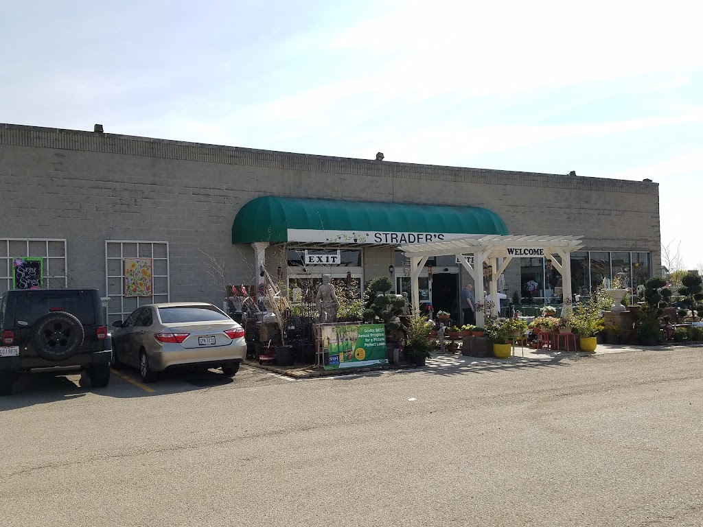 Straders Garden Center | 2625 London Groveport Rd, Grove City, OH 43123, USA | Phone: (614) 875-0606