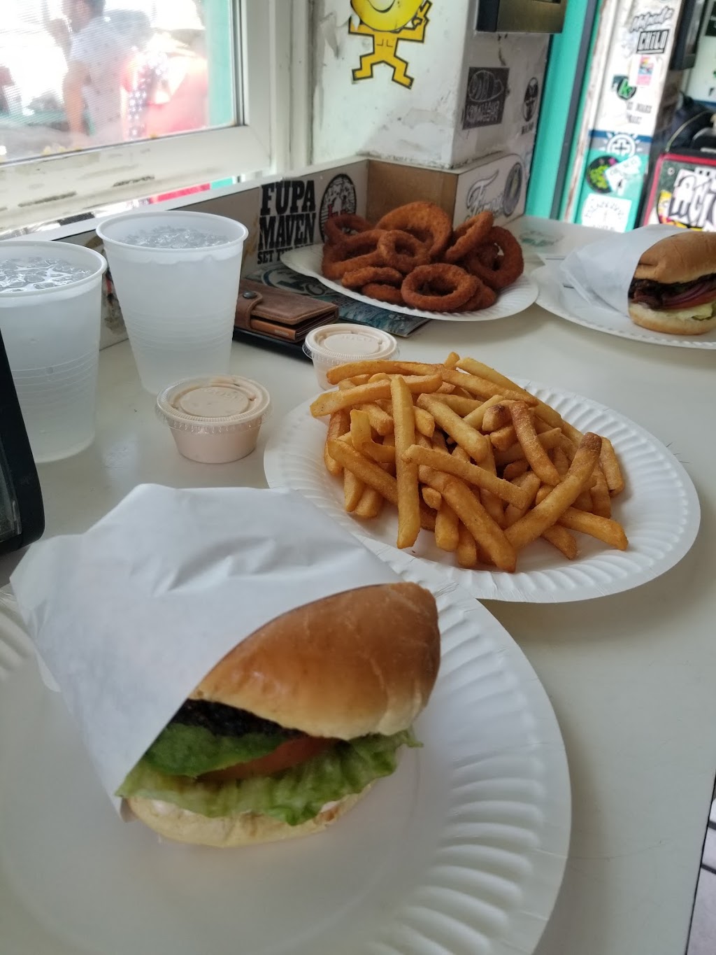 TK Burger | 110 CA-1, Huntington Beach, CA 92648, USA | Phone: (714) 960-3238