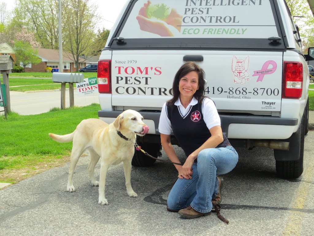 Toms Pest Control | 1058 Clark St A, Holland, OH 43528, USA | Phone: (419) 868-8700