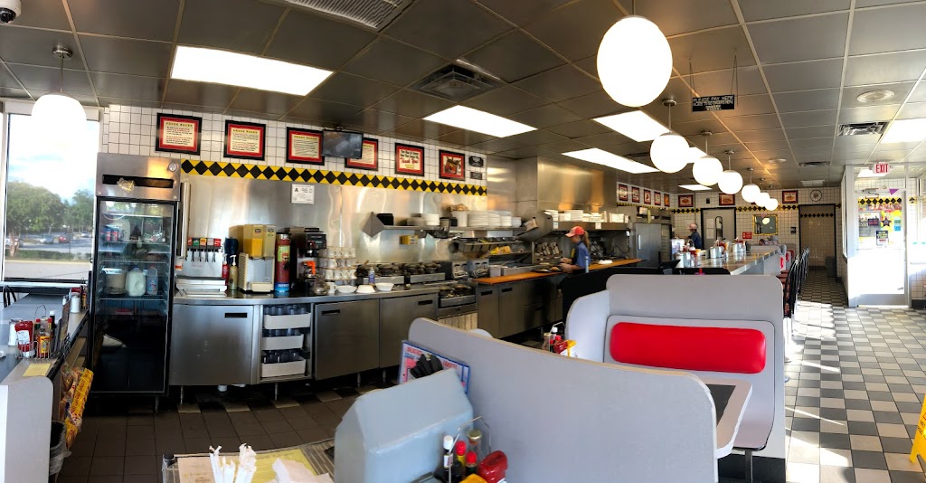 Waffle House | 1412 N Main St, Fuquay-Varina, NC 27526, USA | Phone: (919) 552-2187