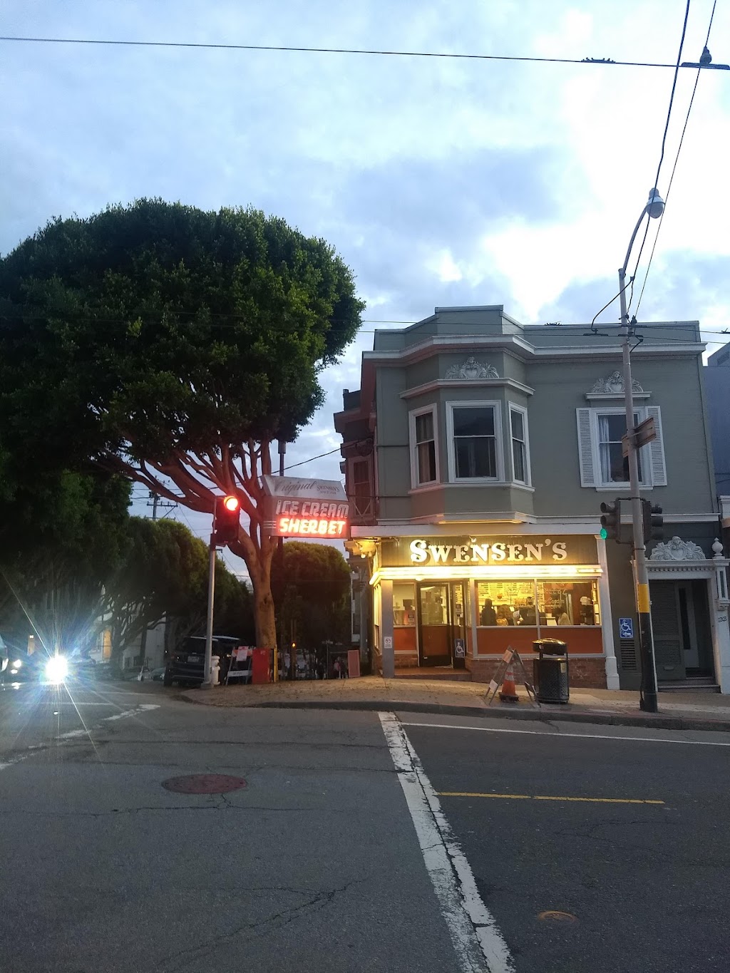 Za Pizza | 1919 Hyde St, San Francisco, CA 94109, USA | Phone: (415) 771-3100 Za Pizza | 1919 Hyde St, San Francisco, CA 94109, USA | Phone: (415) 771-3100