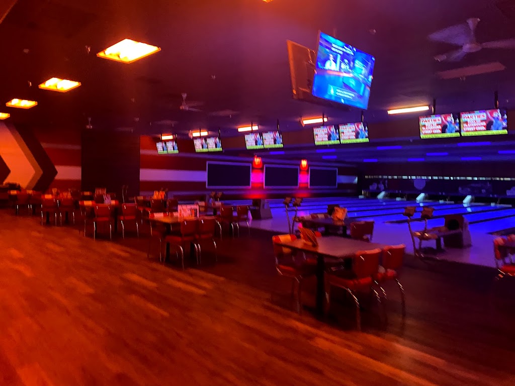 Bowlero Palmdale | 38241 30th St E, Palmdale, CA 93550, USA | Phone: (661) 274-2878