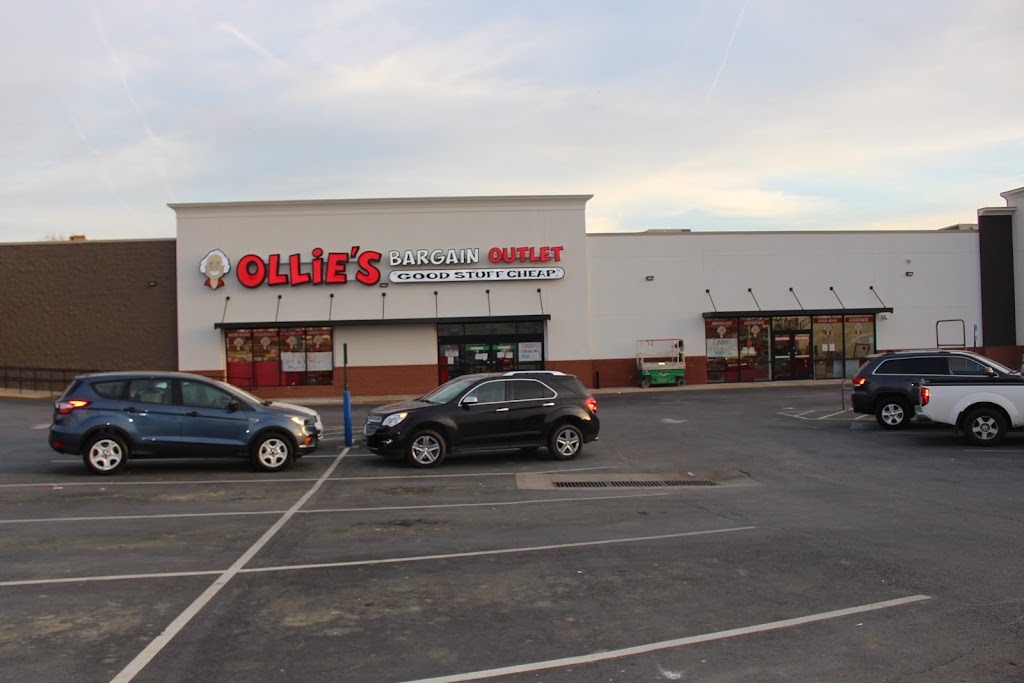 Ollies Bargain Outlet | 1424 N Expy Suite 146, Griffin, GA 30223, USA | Phone: (678) 688-8622