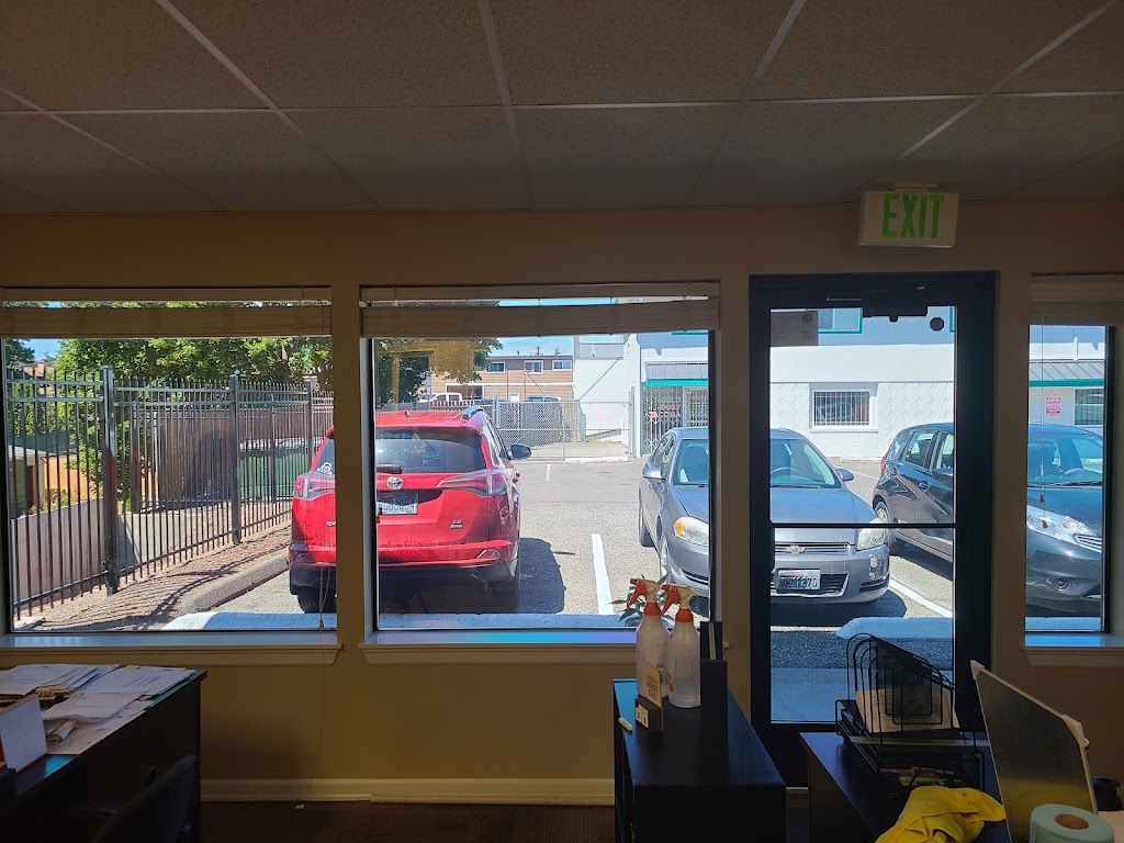 Js Window Tinting Lic JSWINWT830OL | 2200 109th St S #210, Tacoma, WA 98444, USA | Phone: (253) 988-2165