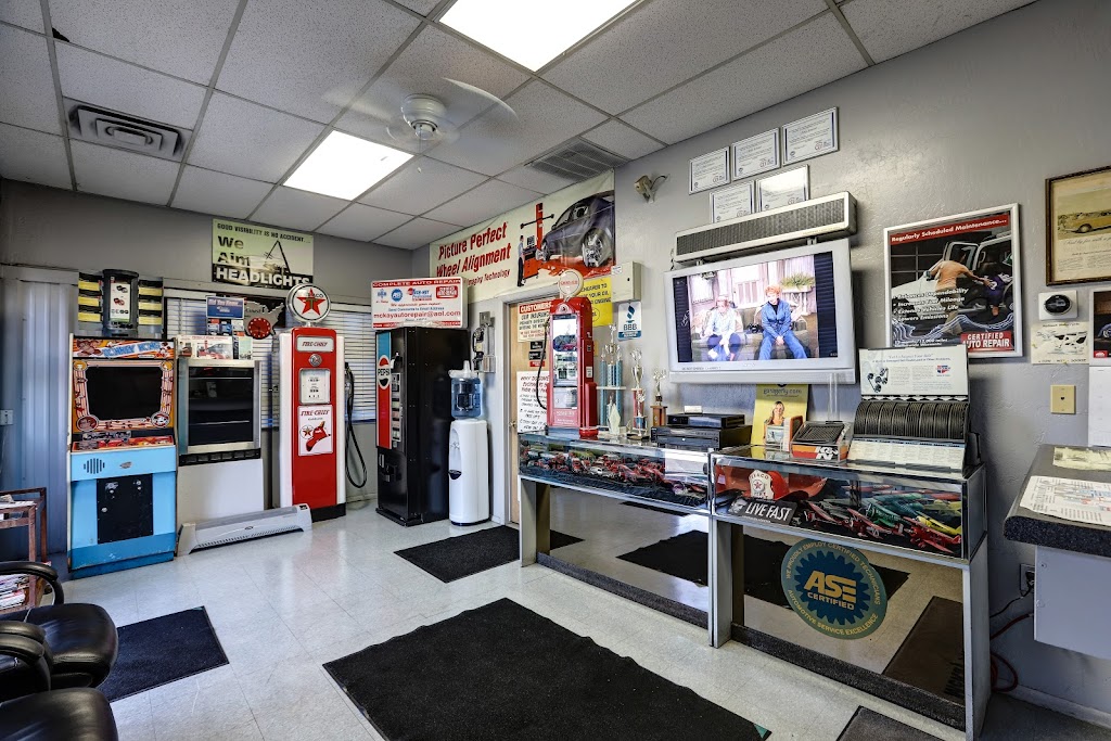 A.J. McKays Auto Repairs | 3130 E Main St #1, Mesa, AZ 85213, USA | Phone: (480) 985-2435