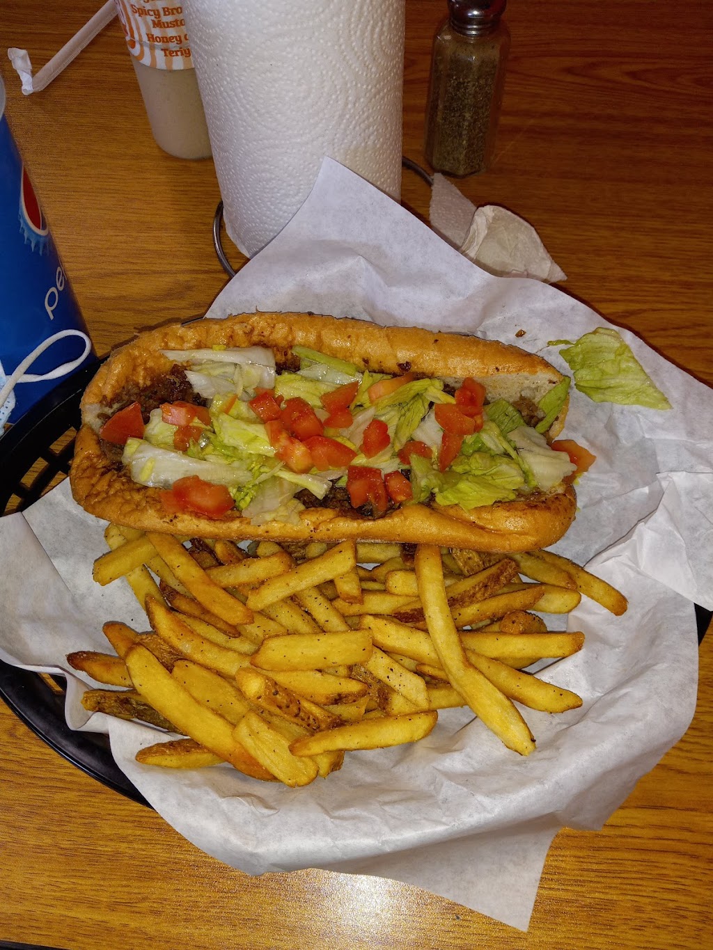 Cheesesteak House | 2015 W Davis St, Dallas, TX 75208, USA | Phone: (469) 941-4389