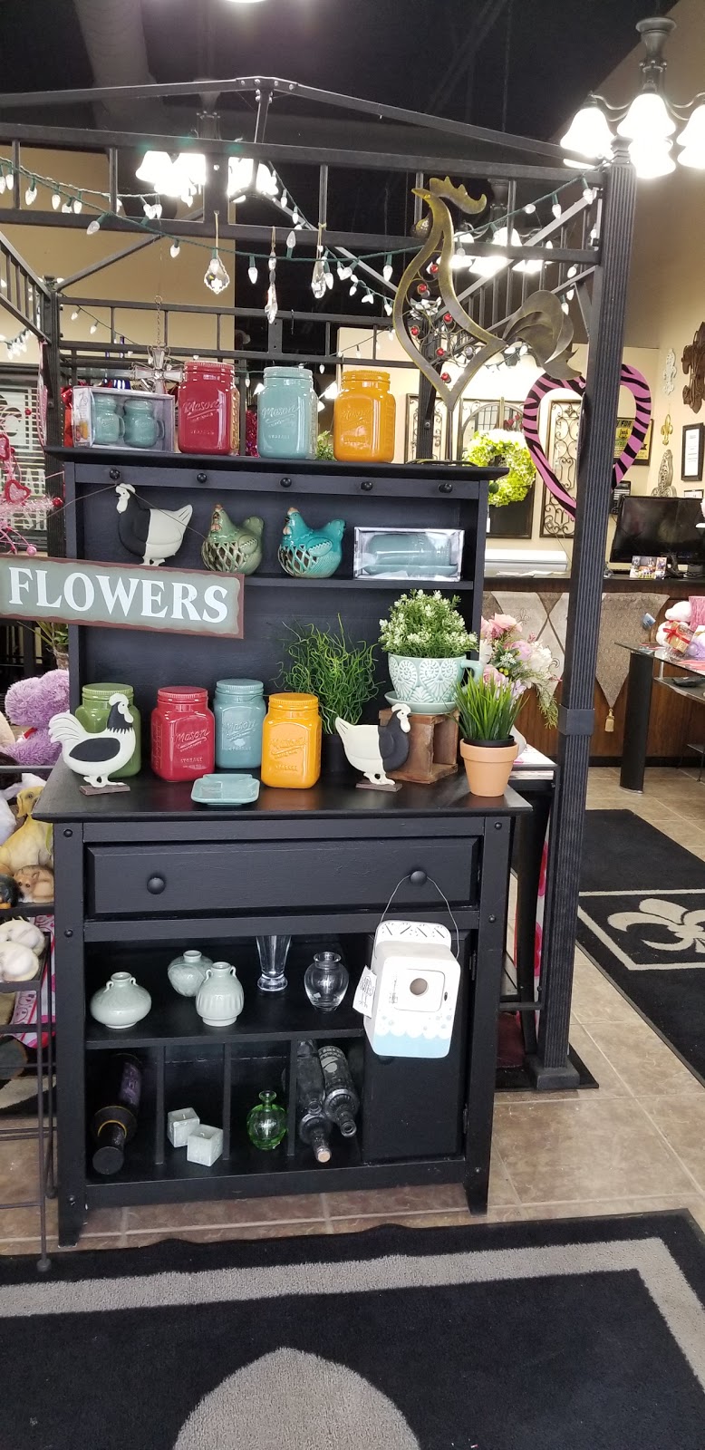 Shadeland Flower Shop | 6935 Lake Plaza Dr b10, Indianapolis, IN 46220, USA | Phone: (317) 849-8011