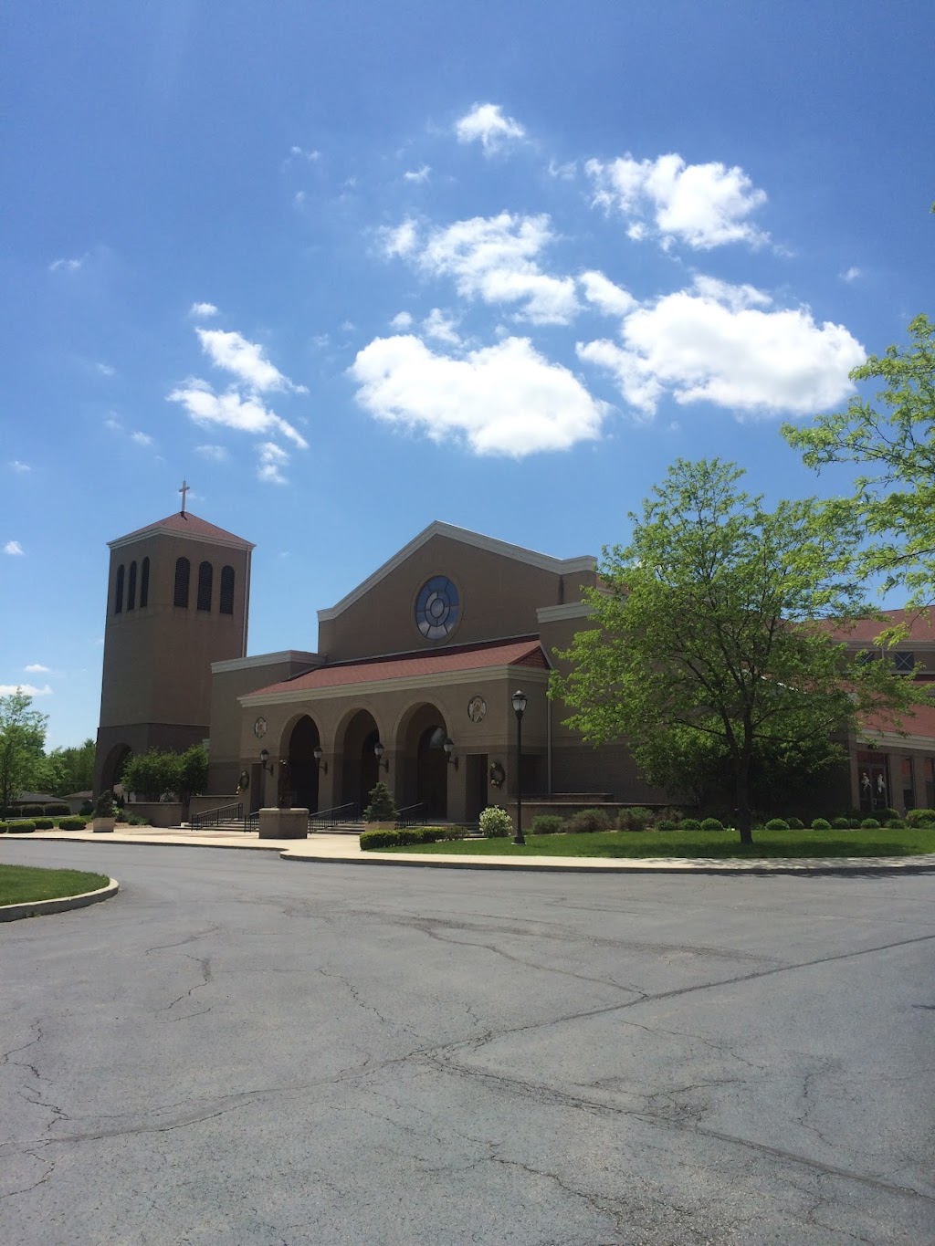 St Michael the Archangel Catholic Parish | 750 Bright Rd, Findlay, OH 45840, USA | Phone: (419) 422-2646