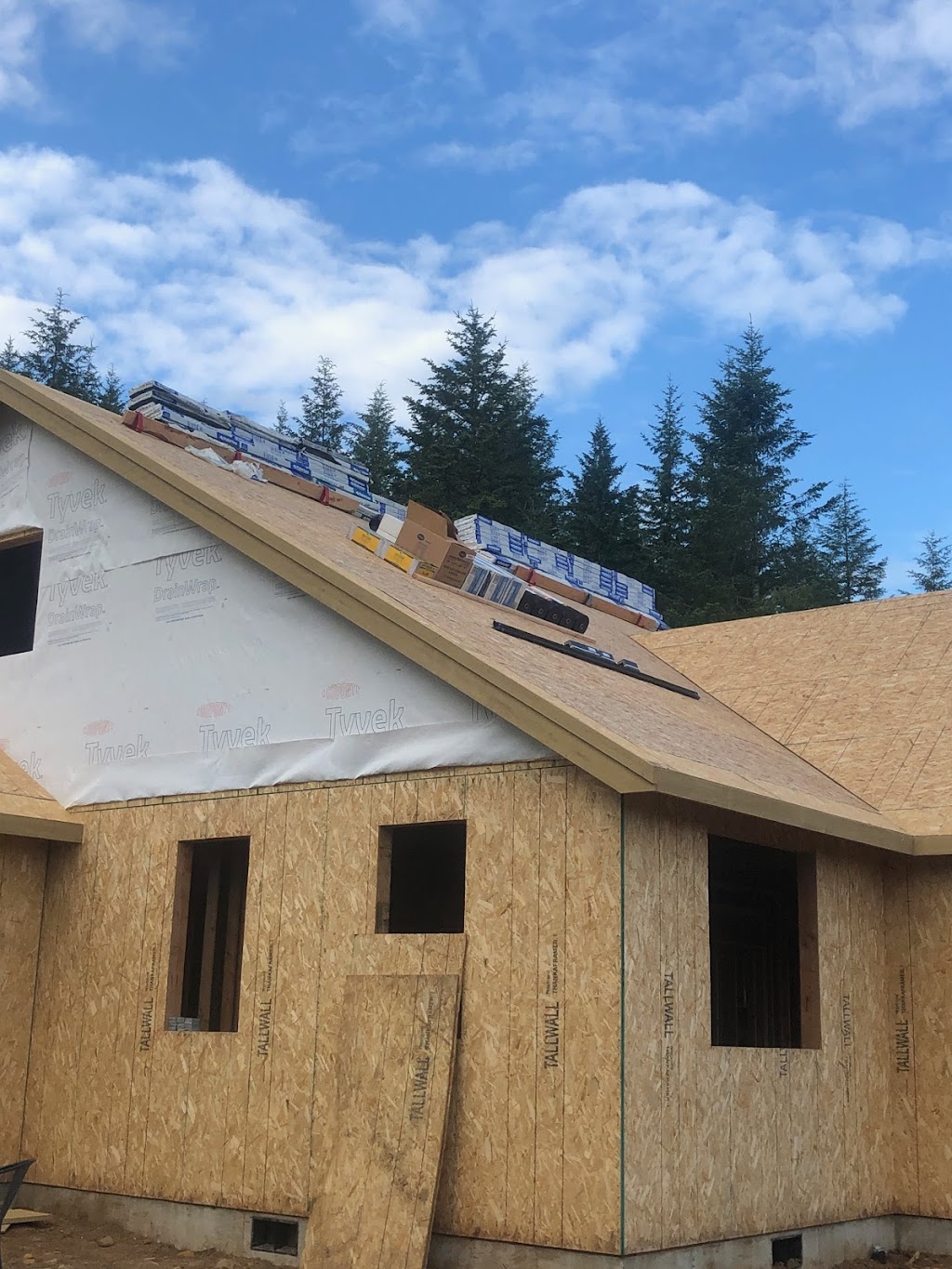 Roofline Supply And Delivery | 14411 NE 13th Ave, Vancouver, WA 98685, USA | Phone: (360) 448-7494