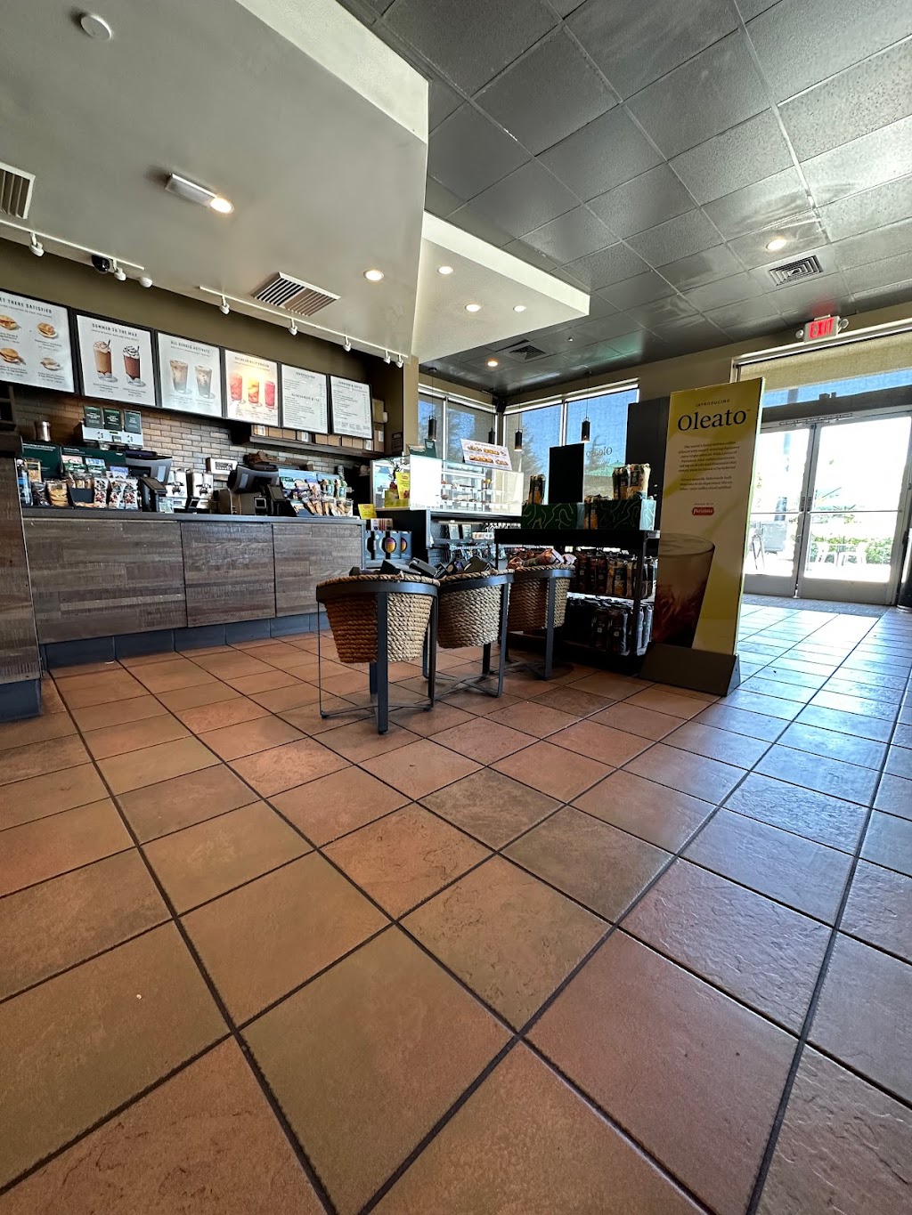 Starbucks | 453 Joseph Gallo Ct, Livingston, CA 95334, USA | Phone: (209) 394-9116