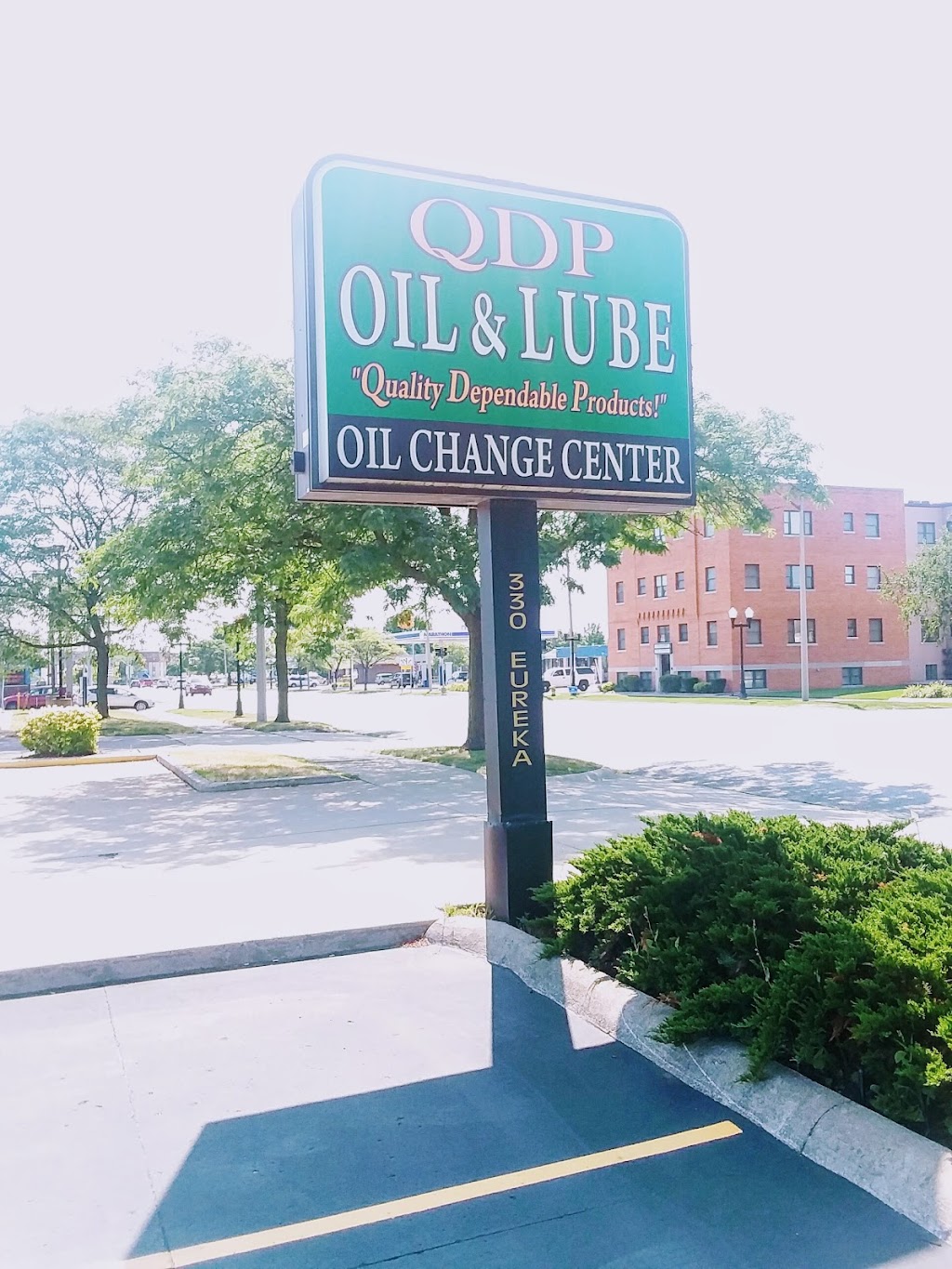 QDP Oil & Lube Center | 330 Eureka Rd, Wyandotte, MI 48192, USA | Phone: (734) 246-3660