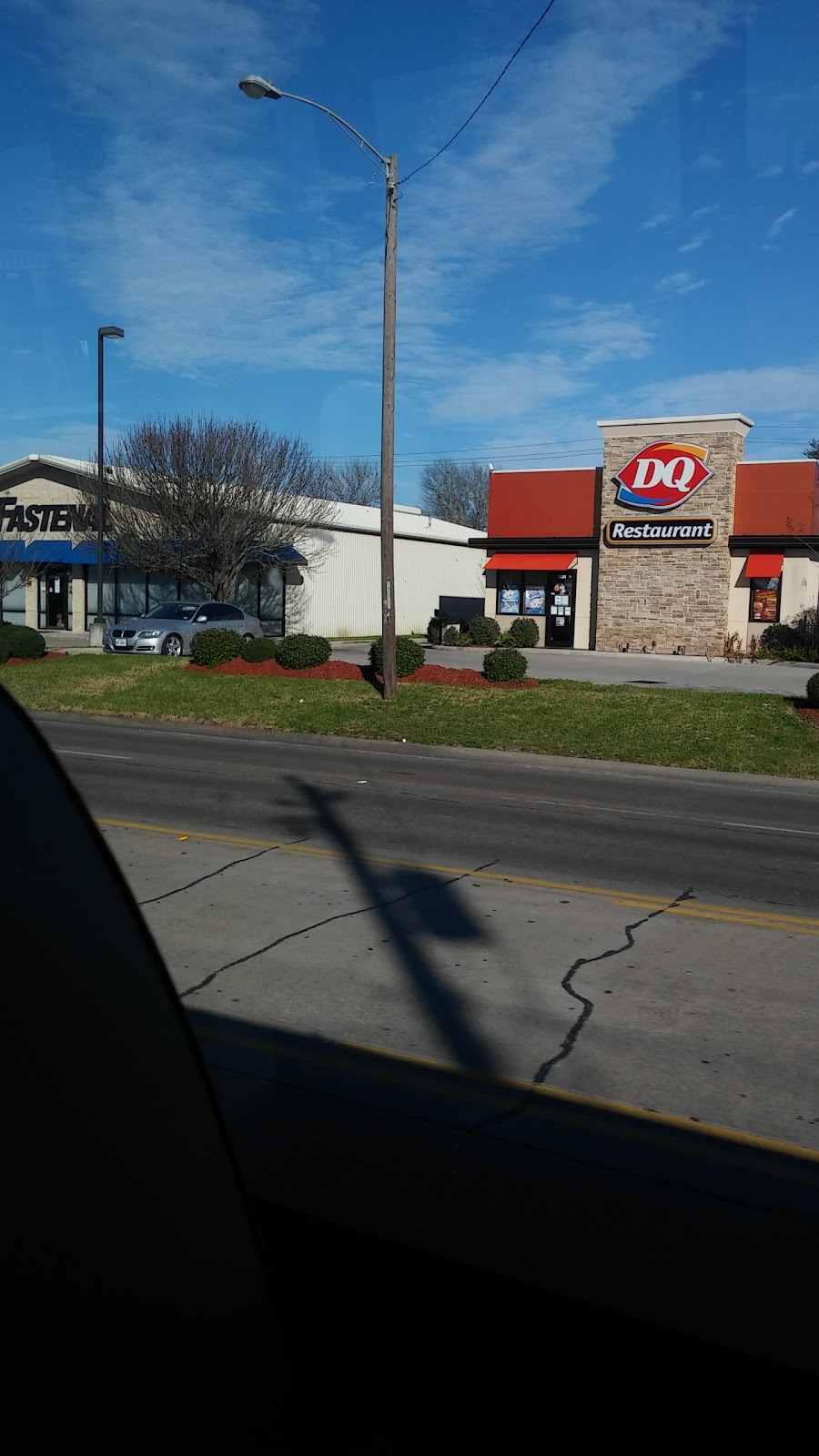 Dairy Queen | 2818 N Main St, Baytown, TX 77521, USA | Phone: (281) 420-3531