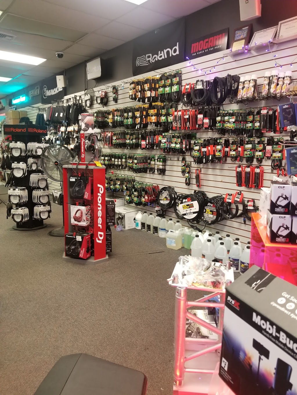 Music Trends | 2947 Hempstead Tpke, Levittown, NY 11756, USA | Phone: (516) 796-7755