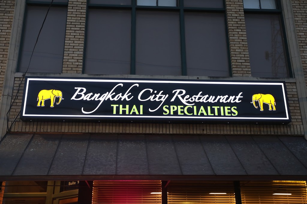 Bangkok City Restaurant | 4301 Bryan St #101, Dallas, TX 75204, USA | Phone: (214) 824-6200
