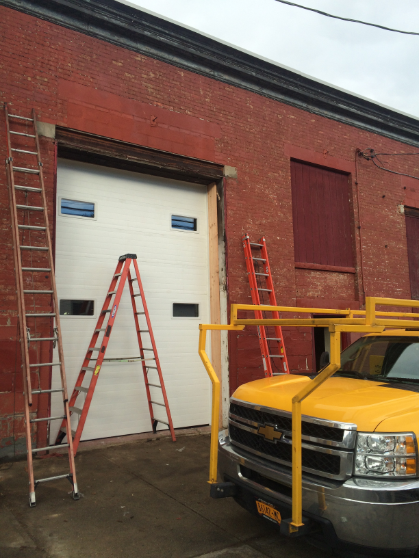 Leos Overhead Doors, Inc | 540 Pawling Ave, Troy, NY 12180 | Phone: (518) 274-4455