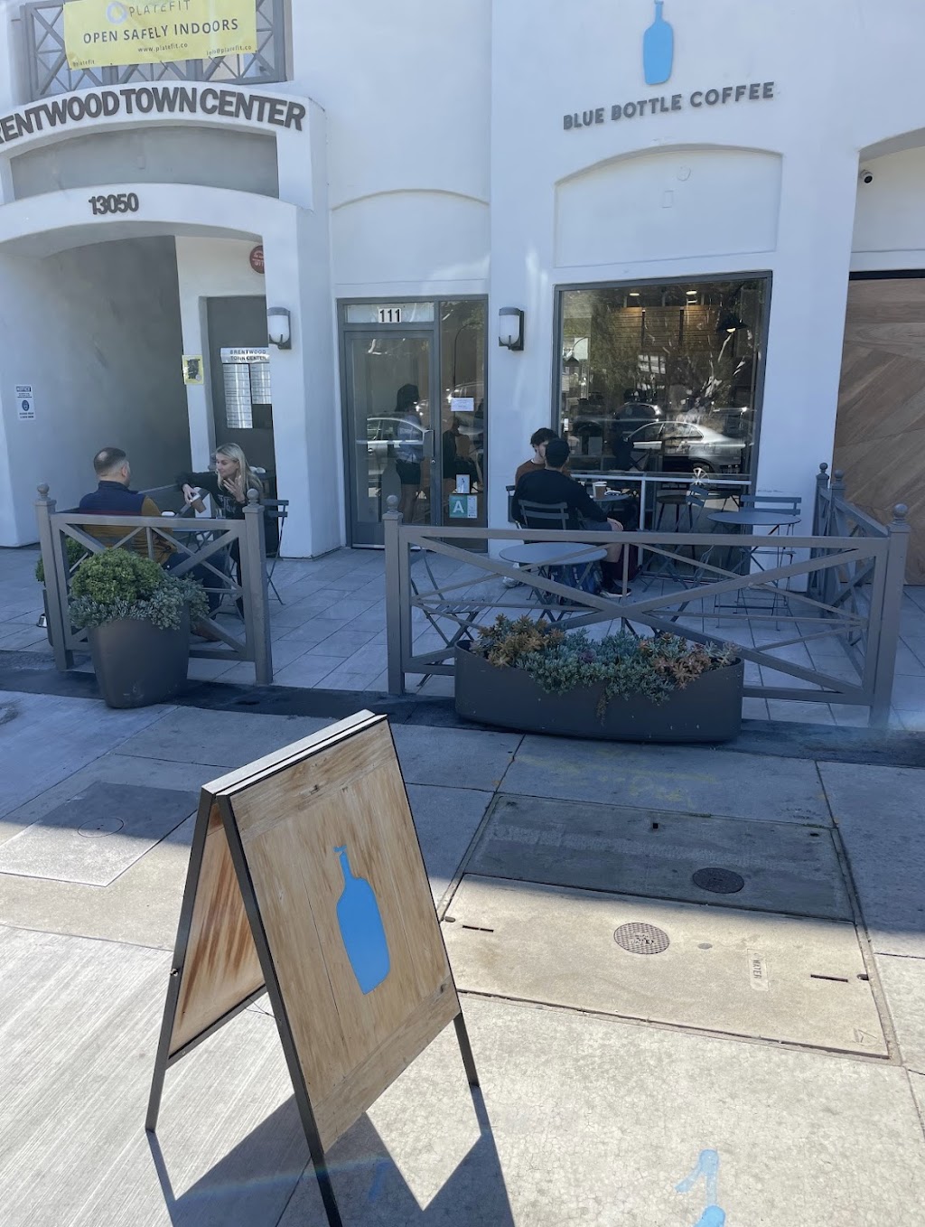 Blue Bottle Coffee | 13050 San Vicente Blvd, Los Angeles, CA 90049 | Phone: (510) 653-3394