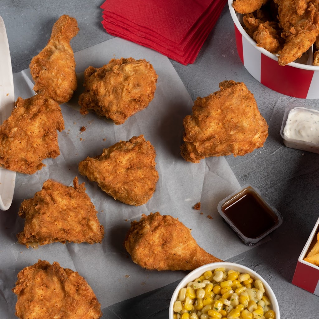 KFC | 134 Talbot St W, Leamington, ON N8H 1N2, Canada | Phone: (519) 326-5738