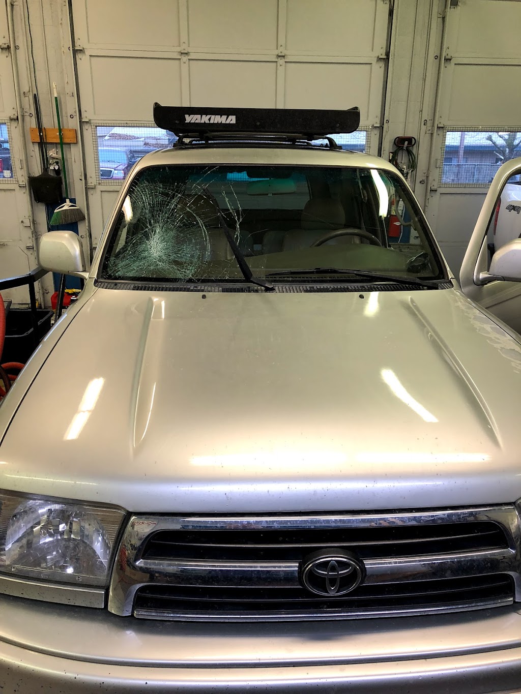 Hampton Auto Glass | 11214 NE Hwy 99, Vancouver, WA 98686, USA | Phone: (360) 574-6879