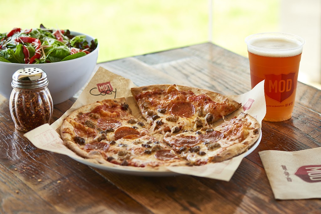 MOD Pizza | 20212 Champion Forest Dr Suite 800, Spring, TX 77379, USA | Phone: (936) 209-5008