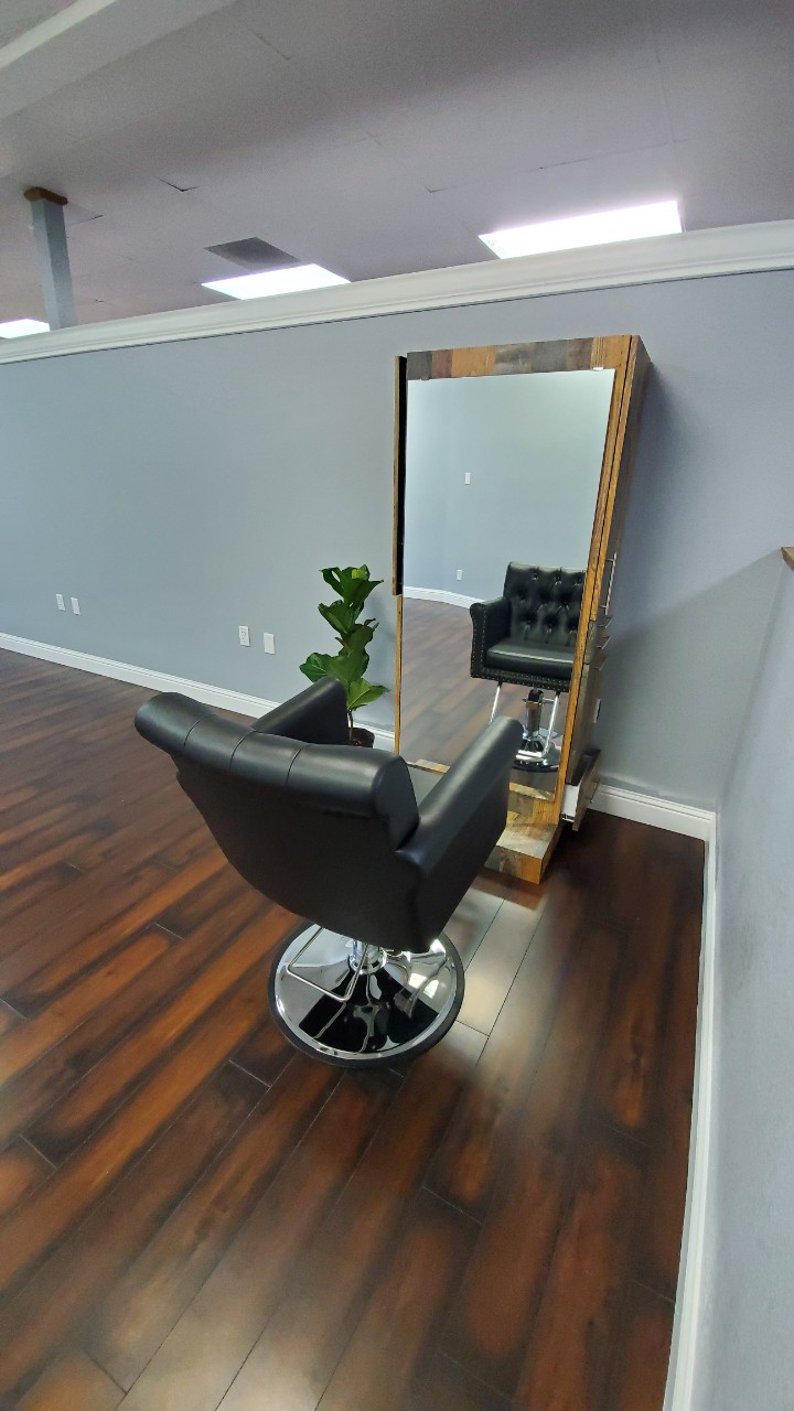 Rustique Salon | 4201 Sunrise Blvd E, Fair Oaks, CA 95628, USA | Phone: (916) 607-5210